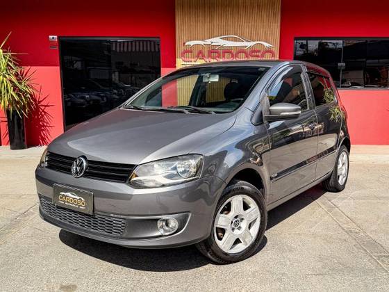 VOLKSWAGEN FOX 1.0 MI 8V FLEX 4P MANUAL VOLKSWAGEN FOX 1.0 MI 8V FLEX 4P MANUAL